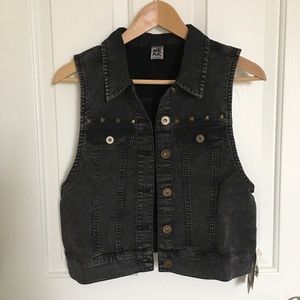 Zumba Get Wild Denim Vest, Black/dark grey, size M